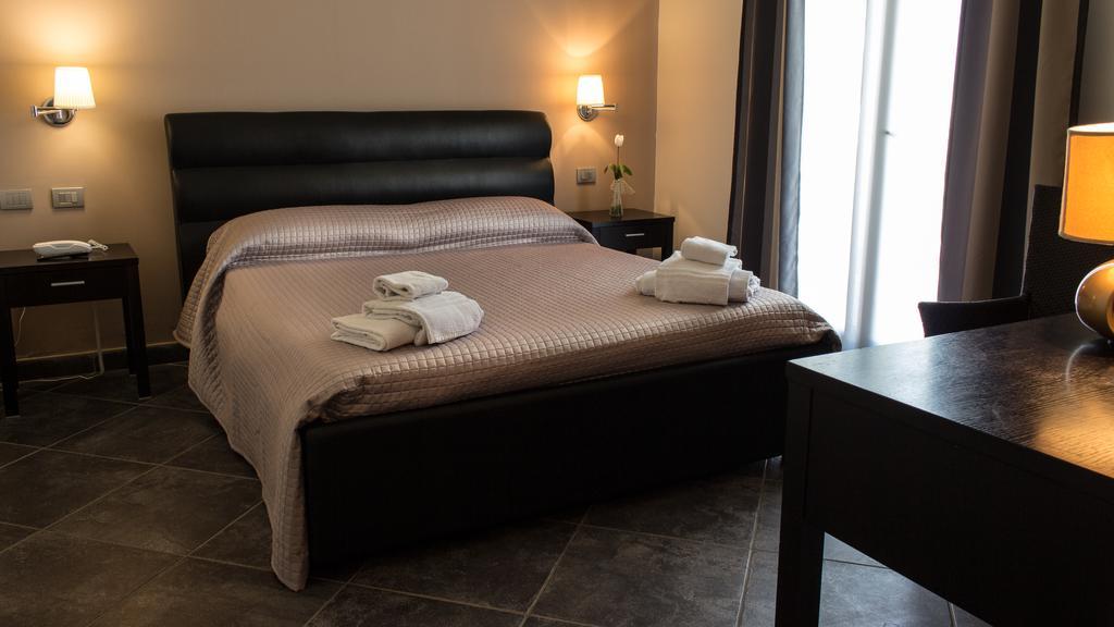 Hotel La Cavalera Augusta Ngoại thất bức ảnh