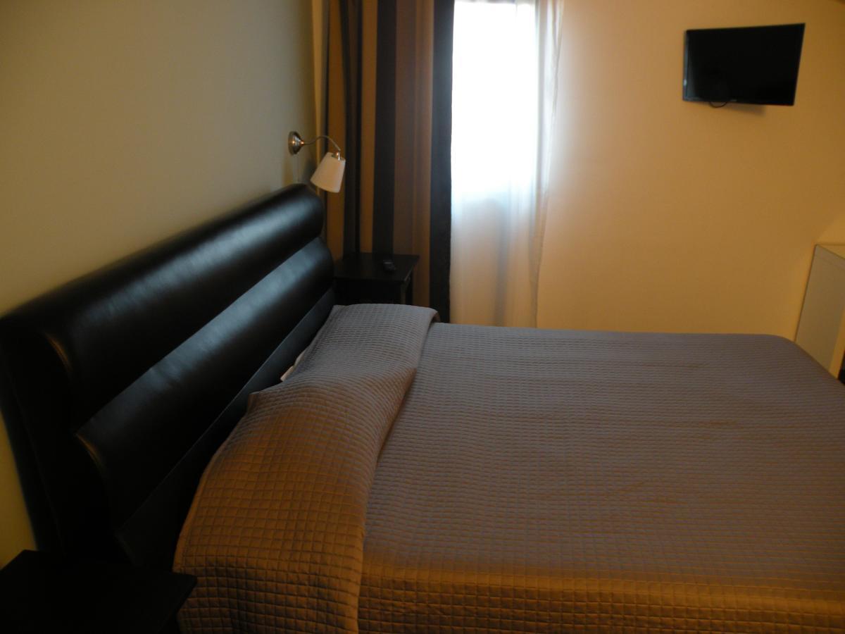 Hotel La Cavalera Augusta Ngoại thất bức ảnh